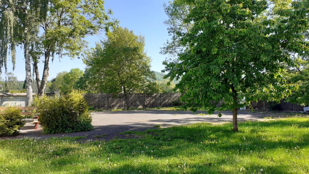 Resort Chribska Apartmany Adri מראה חיצוני תמונה