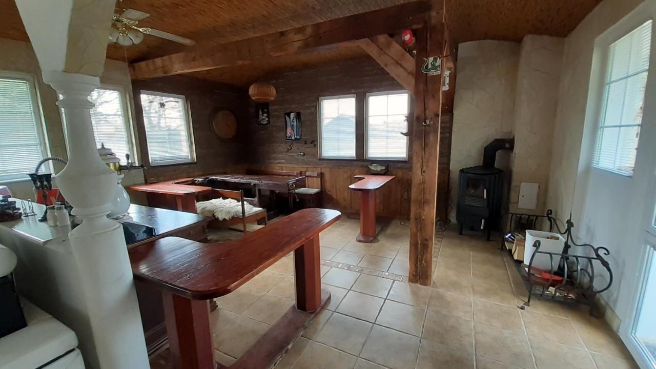 Resort Chribska Apartmany Adri מראה חיצוני תמונה