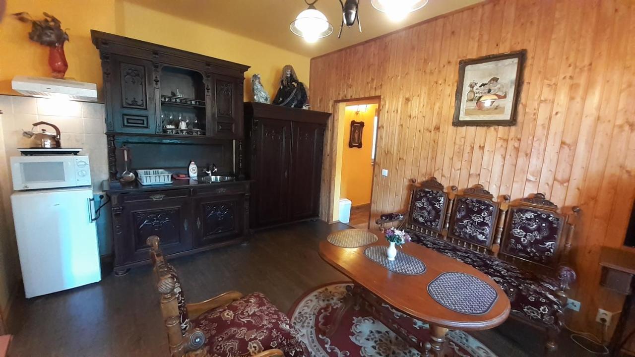 Resort Chribska Apartmany Adri מראה חיצוני תמונה
